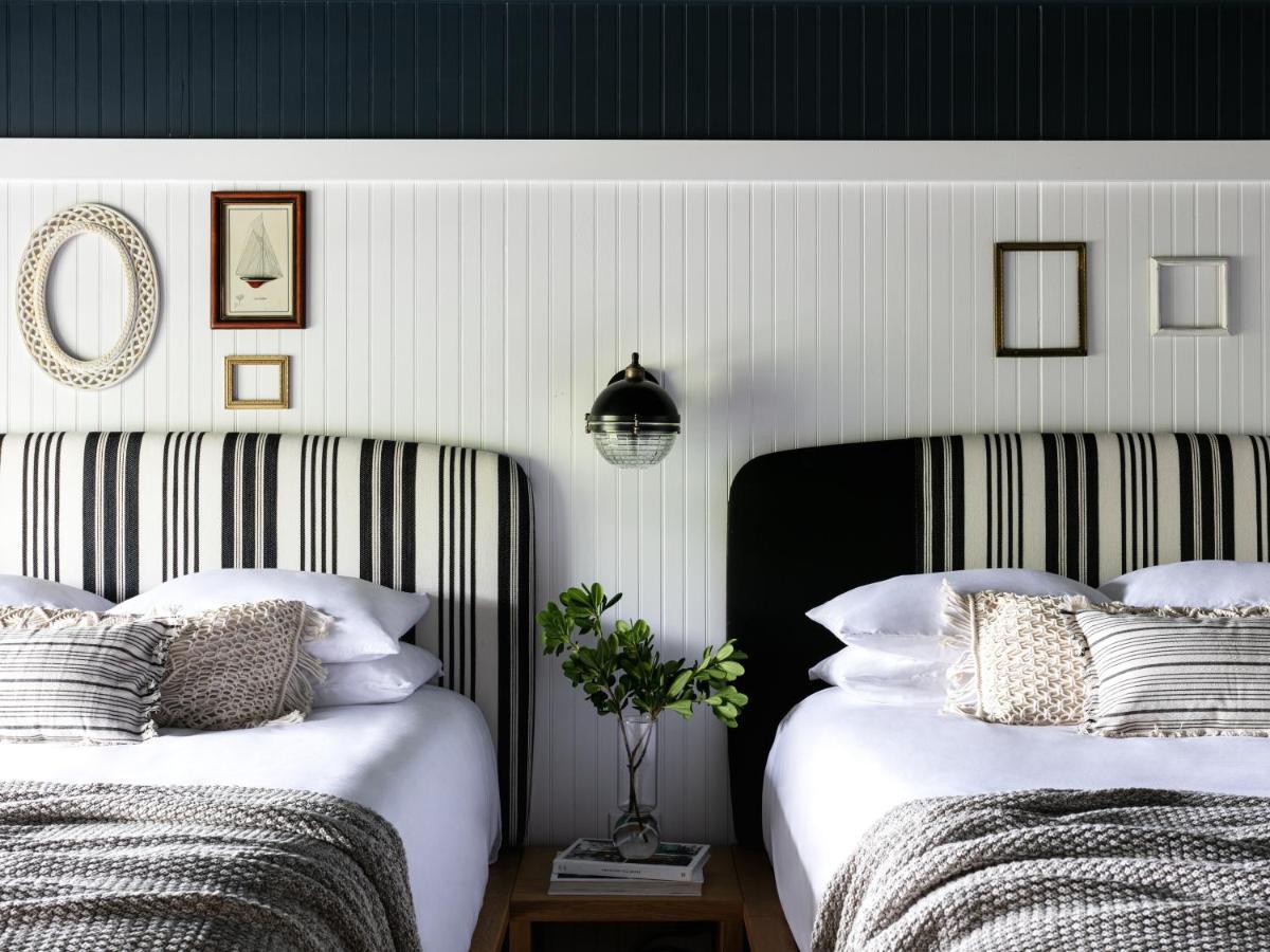 Bluebird Ocean Point Inn מראה חיצוני תמונה