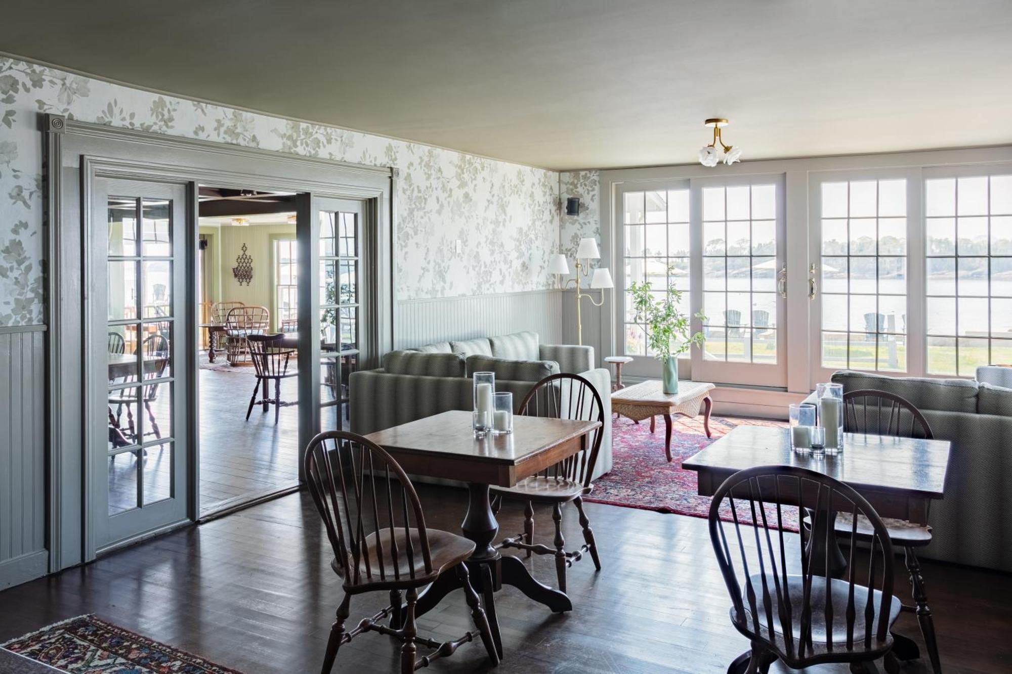 Bluebird Ocean Point Inn מראה חיצוני תמונה