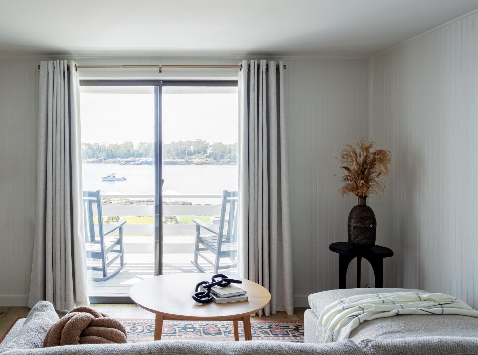 Bluebird Ocean Point Inn מראה חיצוני תמונה