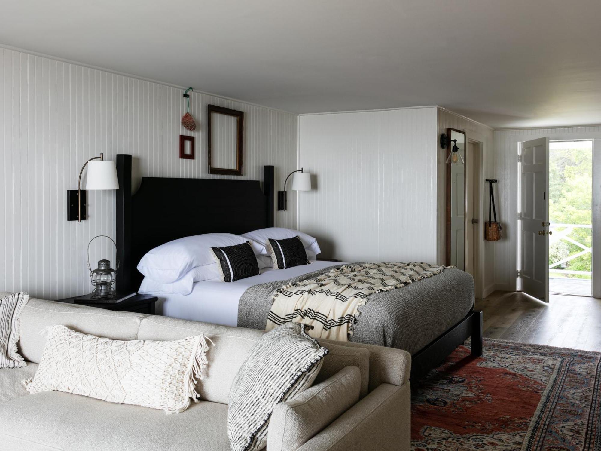 Bluebird Ocean Point Inn מראה חיצוני תמונה